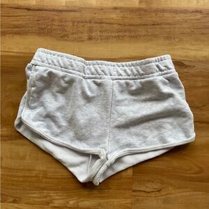Edikted Light Gray Shorts